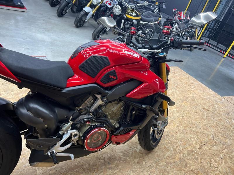 Ducati Streetfighter V4S - Image 1