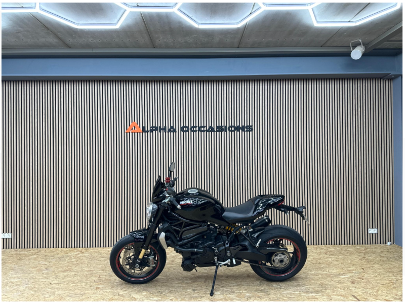 Ducati Multistrada 1200 R - Image 1