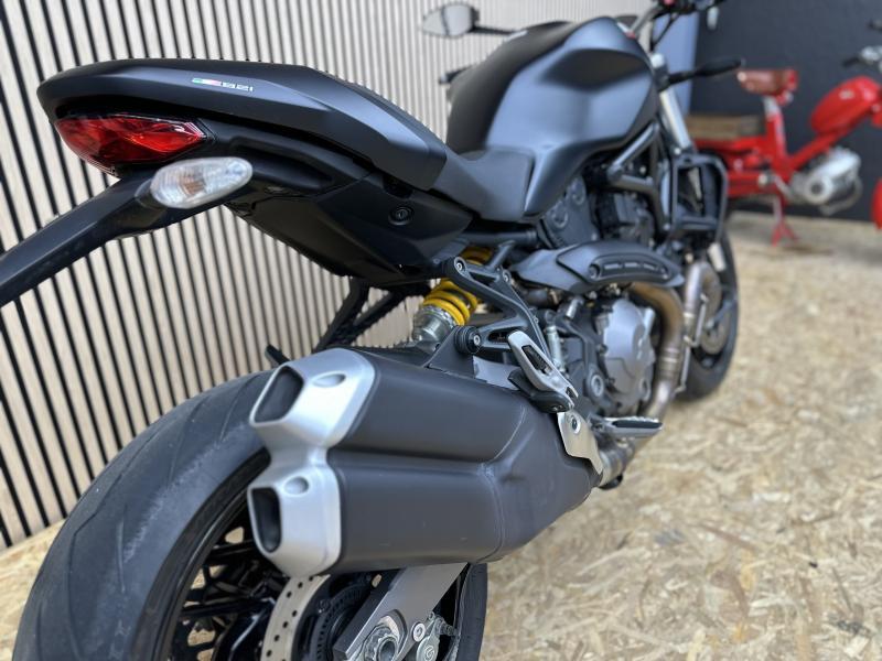 Ducati Monster 821 DARK STEALTH - Image 1