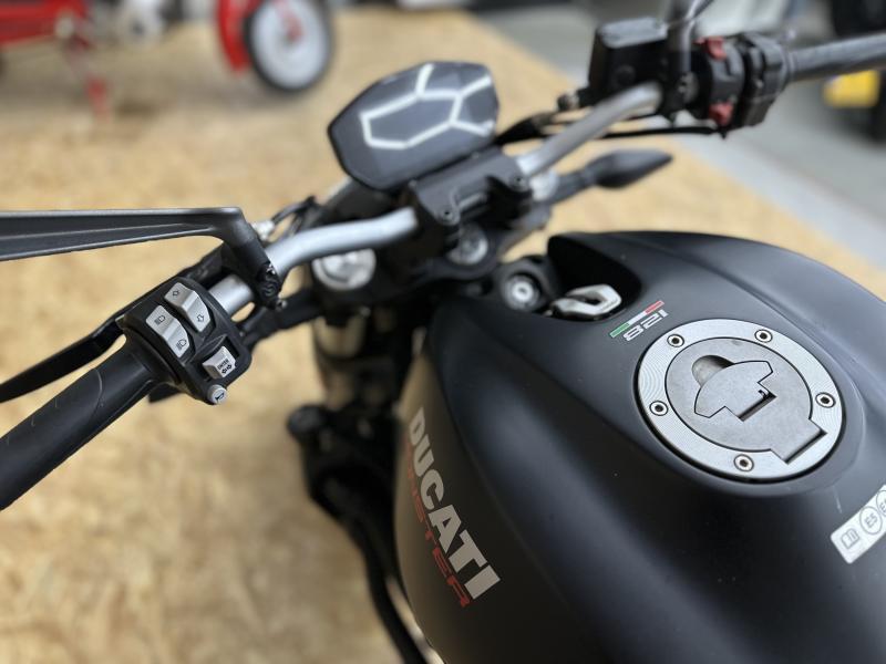 Ducati Monster 821 DARK STEALTH - Image 1