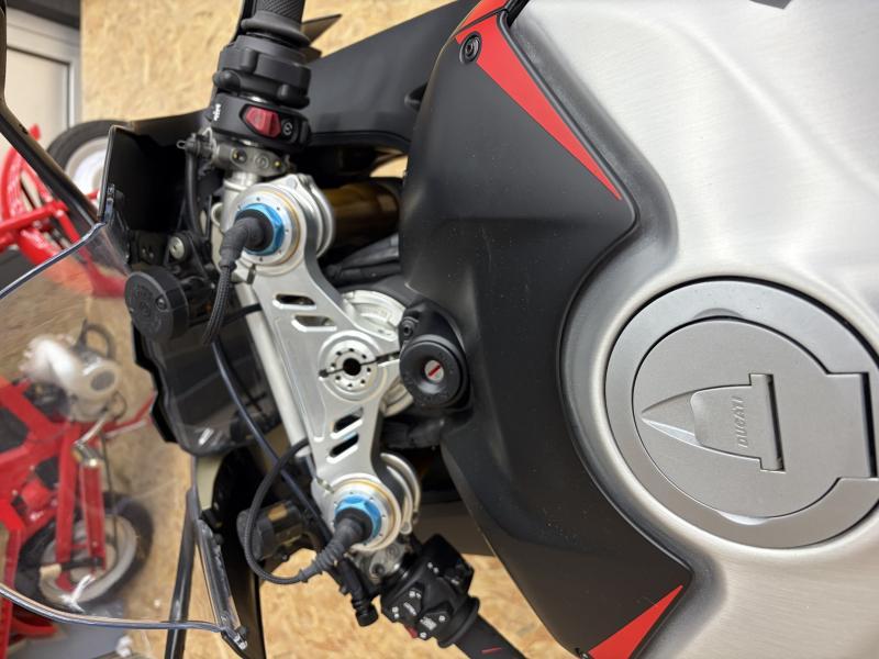 Ducati Panigale V4 SP - Image 1