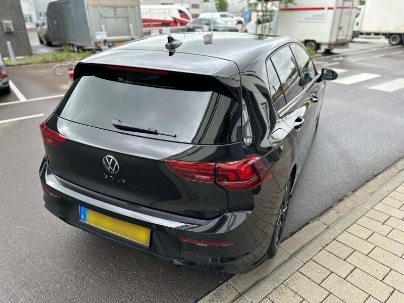 Volkswagen Golf 8 - Image 1