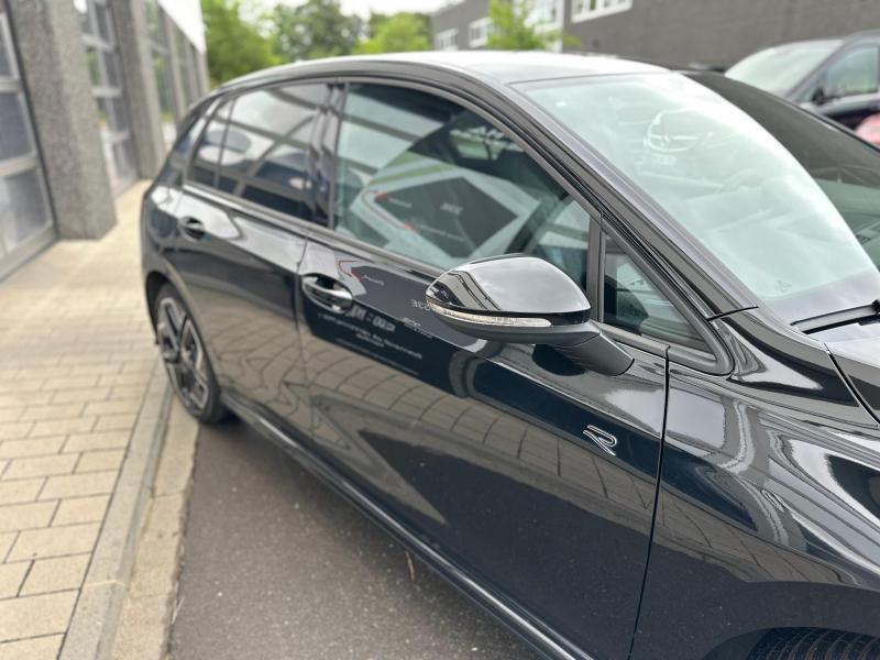 Volkswagen Golf 8 - Image 1