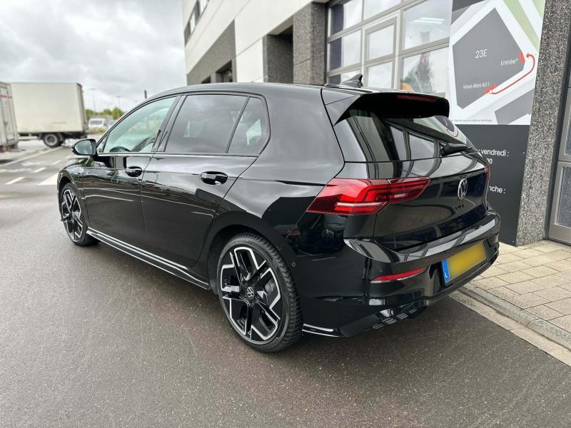 Volkswagen Golf 8 - Image 1